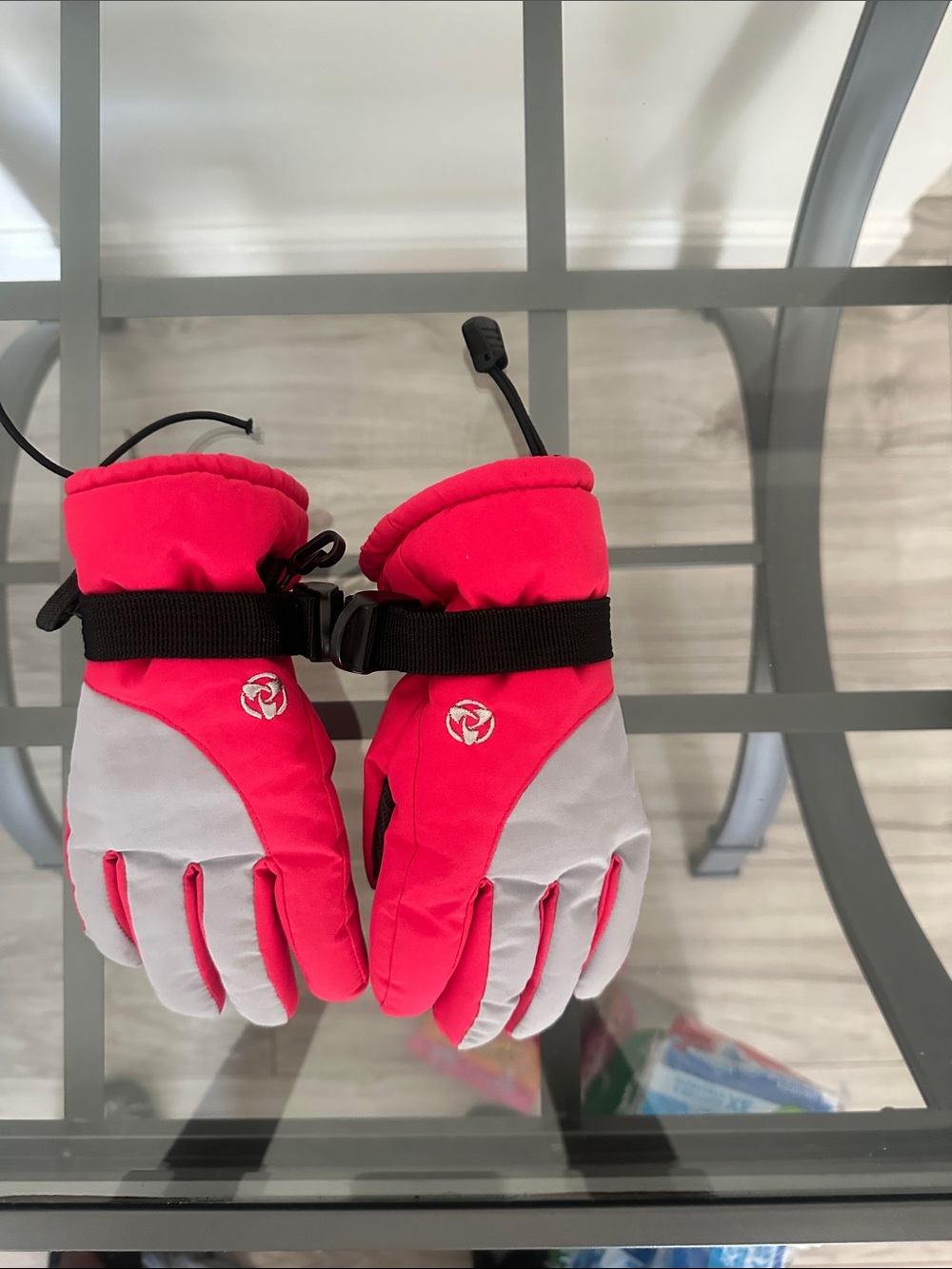 Kids Insulated Snow Mittens - Bright Pink and Light Gray